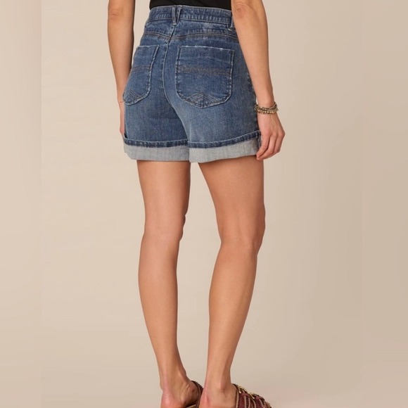 NWT Democracy "Ab"solution High Rise Jean Shorts Light Blue Denim Women's 14 - Picture 8 of 10